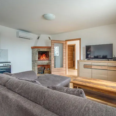 Nola By Interhome Holiday home Viskovo