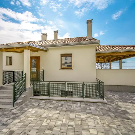 Holiday home Nola By Interhome
