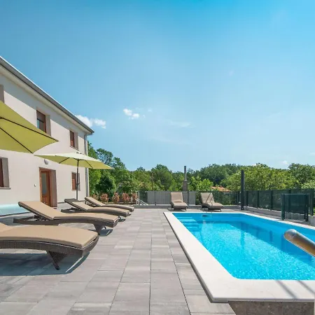 Nola By Interhome